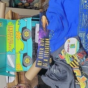 NIB Loot Crate 2XL Tees, 2 pins, Scooby-Doo Black Light Poster, Ghostbusters fig